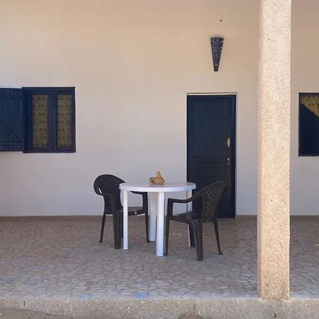 Petite Maison En Bord De Mer Palmarin Nguedj Exteriér fotografie